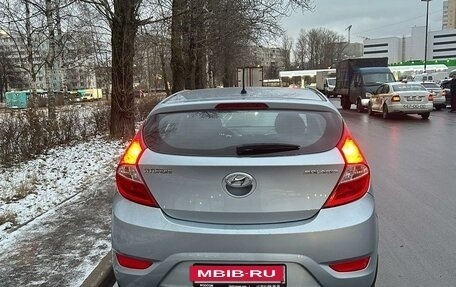 Hyundai Solaris II рестайлинг, 2012 год, 950 000 рублей, 4 фотография