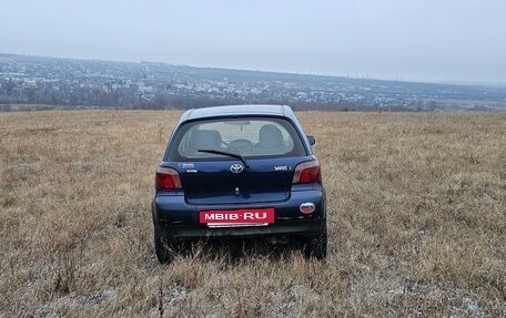 Toyota Yaris I рестайлинг, 2000 год, 270 000 рублей, 3 фотография