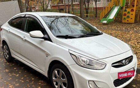 Hyundai Solaris II рестайлинг, 2013 год, 690 000 рублей, 7 фотография