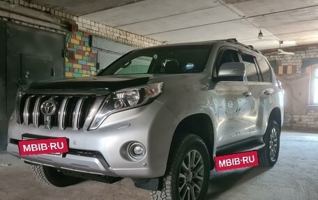 Toyota Land Cruiser Prado 150 рестайлинг 2, 2010 год, 3 100 000 рублей, 5 фотография