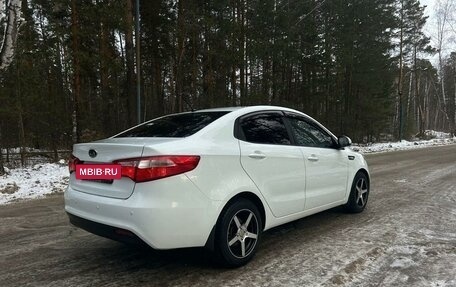 KIA Rio III рестайлинг, 2012 год, 880 000 рублей, 6 фотография