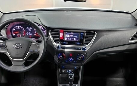 Hyundai Solaris II рестайлинг, 2018 год, 1 374 000 рублей, 6 фотография