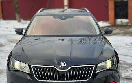 Skoda Superb III рестайлинг, 2018 год, 2 800 000 рублей, 19 фотография