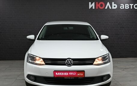 Volkswagen Jetta VI, 2013 год, 1 090 000 рублей, 2 фотография