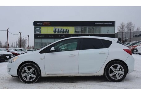 Opel Astra J, 2011 год, 612 000 рублей, 2 фотография