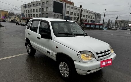 Chevrolet Niva I рестайлинг, 2003 год, 299 000 рублей, 2 фотография