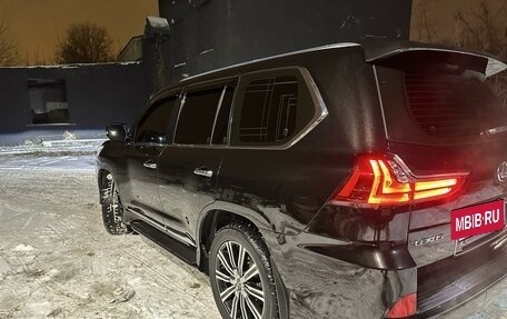 Lexus LX III, 2018 год, 8 990 000 рублей, 16 фотография