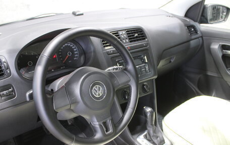 Volkswagen Polo VI (EU Market), 2011 год, 795 000 рублей, 6 фотография