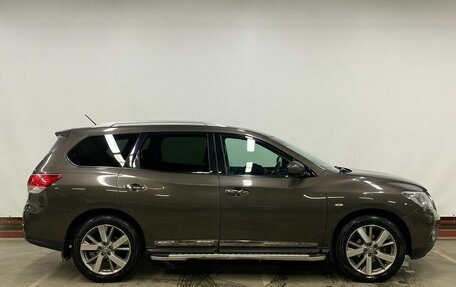 Nissan Pathfinder, 2016 год, 2 399 000 рублей, 5 фотография