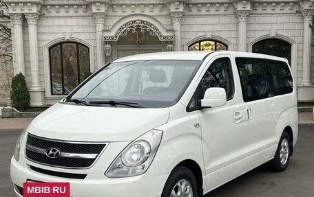 Hyundai Grand Starex Grand Starex I рестайлинг 2, 2009 год, 1 350 000 рублей, 11 фотография