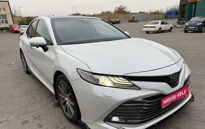 Toyota Camry, 2018 год, 2 590 000 рублей, 1 фотография