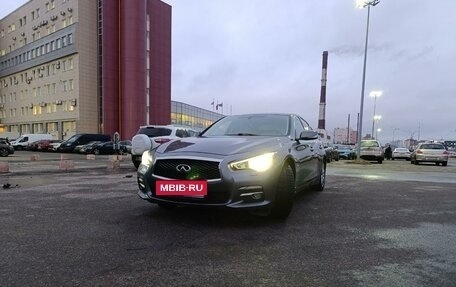 Infiniti Q50 I рестайлинг, 2014 год, 2 010 000 рублей, 2 фотография