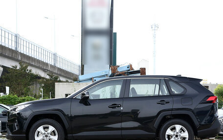 Toyota RAV4, 2024 год, 3 290 000 рублей, 2 фотография
