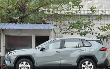 Toyota RAV4, 2024 год, 3 290 000 рублей, 11 фотография