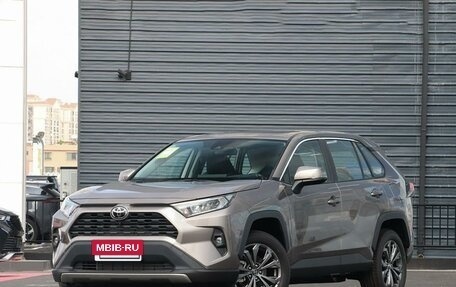 Toyota RAV4, 2024 год, 3 290 000 рублей, 7 фотография