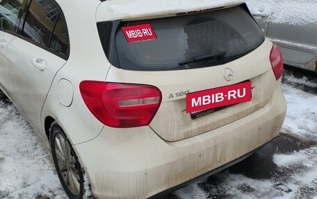 Mercedes-Benz A-Класс, 2015 год, 1 750 000 рублей, 4 фотография