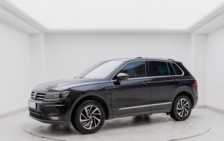 Volkswagen Tiguan II, 2018 год, 2 170 000 рублей, 1 фотография