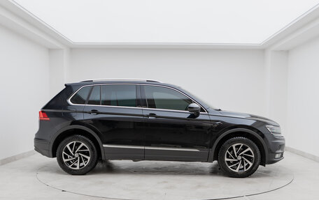 Volkswagen Tiguan II, 2018 год, 2 170 000 рублей, 4 фотография