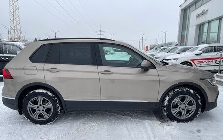 Volkswagen Tiguan II, 2021 год, 3 397 000 рублей, 3 фотография