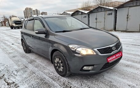 KIA cee'd I рестайлинг, 2011 год, 750 000 рублей, 2 фотография