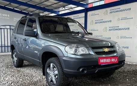 Chevrolet Niva I рестайлинг, 2014 год, 719 000 рублей, 7 фотография