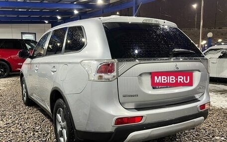 Mitsubishi Outlander III рестайлинг 3, 2014 год, 1 699 000 рублей, 3 фотография