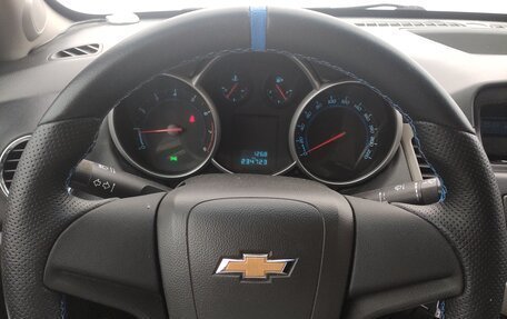 Chevrolet Cruze II, 2010 год, 570 000 рублей, 10 фотография