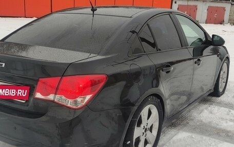 Chevrolet Cruze II, 2010 год, 570 000 рублей, 7 фотография