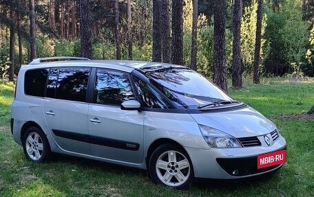 Renault Espace IV, 2004 год, 720 000 рублей, 2 фотография