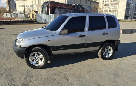 Chevrolet Niva I рестайлинг, 2003 год, 325 000 рублей, 9 фотография