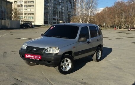 Chevrolet Niva I рестайлинг, 2003 год, 325 000 рублей, 10 фотография