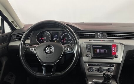 Volkswagen Passat B8 рестайлинг, 2016 год, 1 689 000 рублей, 17 фотография