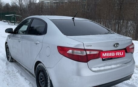 KIA Rio III рестайлинг, 2013 год, 950 000 рублей, 6 фотография