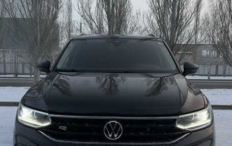 Volkswagen Tiguan II, 2021 год, 3 480 000 рублей, 1 фотография