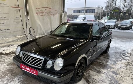 Mercedes-Benz E-Класс, 1998 год, 290 000 рублей, 5 фотография