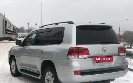 Toyota Land Cruiser 200, 2018 год, 6 750 000 рублей, 7 фотография