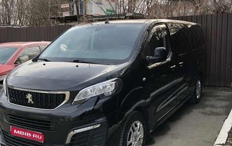 Peugeot Traveller I, 2021 год, 3 300 000 рублей, 1 фотография