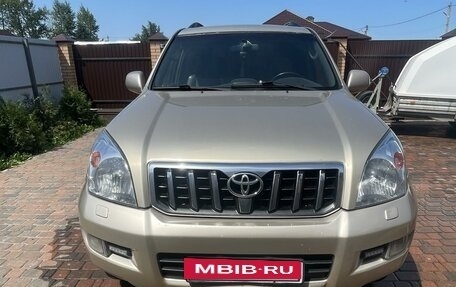 Toyota Land Cruiser Prado 120 рестайлинг, 2006 год, 2 300 000 рублей, 4 фотография