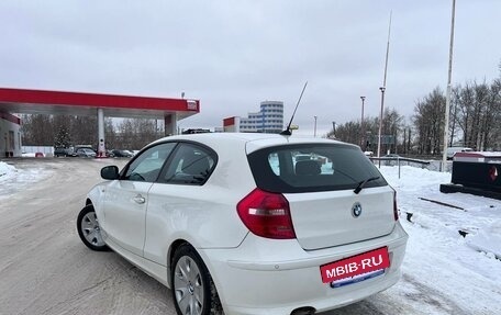 BMW 1 серия, 2011 год, 720 000 рублей, 3 фотография