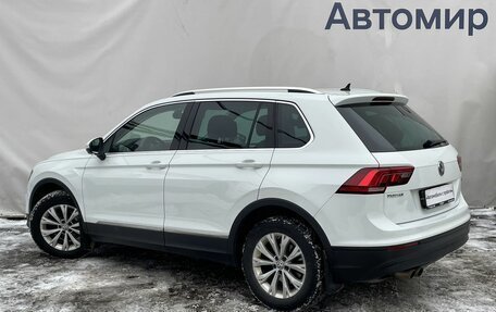 Volkswagen Tiguan II, 2018 год, 2 549 000 рублей, 7 фотография