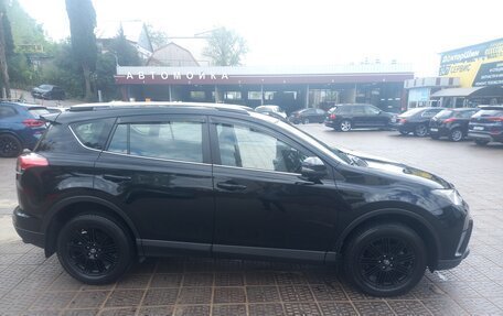 Toyota RAV4, 2018 год, 2 650 000 рублей, 6 фотография