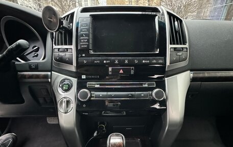 Toyota Land Cruiser 200, 2013 год, 4 150 000 рублей, 14 фотография