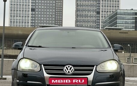 Volkswagen Jetta VI, 2010 год, 569 000 рублей, 1 фотография