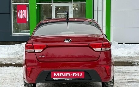 KIA Rio IV, 2018 год, 1 599 000 рублей, 5 фотография