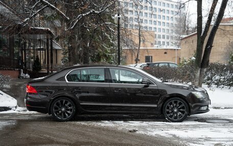 Skoda Superb III рестайлинг, 2013 год, 1 400 000 рублей, 3 фотография