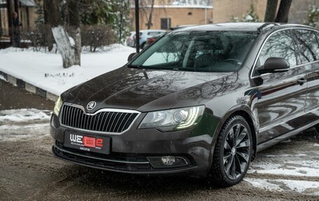 Skoda Superb III рестайлинг, 2013 год, 1 400 000 рублей, 24 фотография