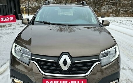 Renault Sandero II рестайлинг, 2022 год, 1 350 000 рублей, 2 фотография