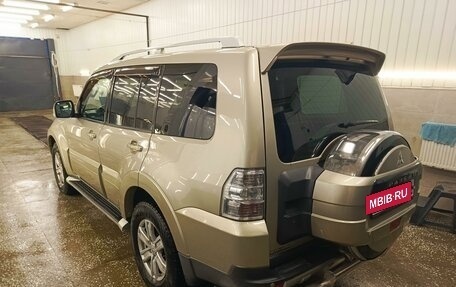 Mitsubishi Pajero IV, 2008 год, 1 899 000 рублей, 4 фотография