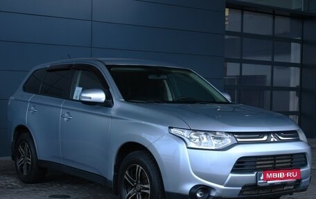 Mitsubishi Outlander III рестайлинг 3, 2012 год, 1 470 000 рублей, 3 фотография