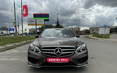 Mercedes-Benz E-Класс, 2014 год, 2 350 000 рублей, 2 фотография